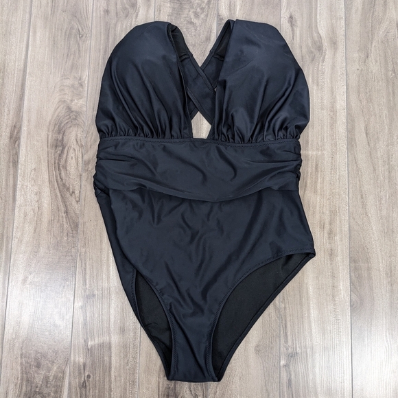 Cupshe Other - CUPSHE Shirring Design V-Neck Low Back One Piece Swimsuit Extra Large